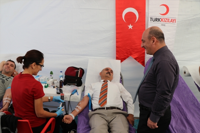 Edirne'de öğrenciler kan bağışı toplamak için yarıştı